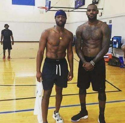 在接受采访 在接受采访